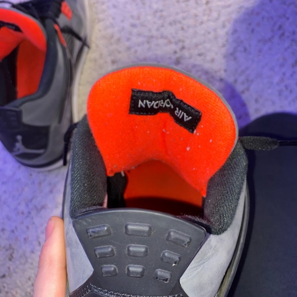 Jordan 4 Retro Infrared - Picture 9 of 12